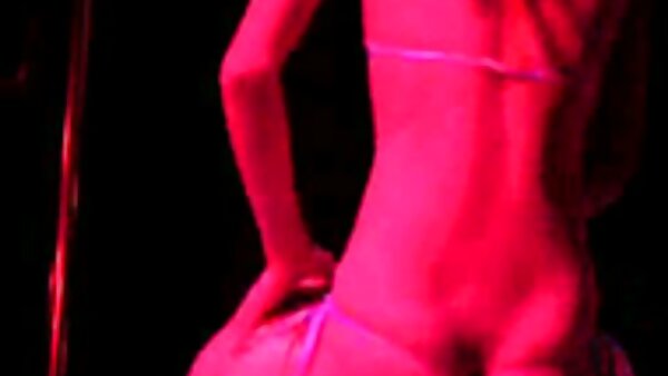 Blondie nimmt eine fleischige kostenlose milf sexfilme Stange in ihre Huren-Teen-Muschi