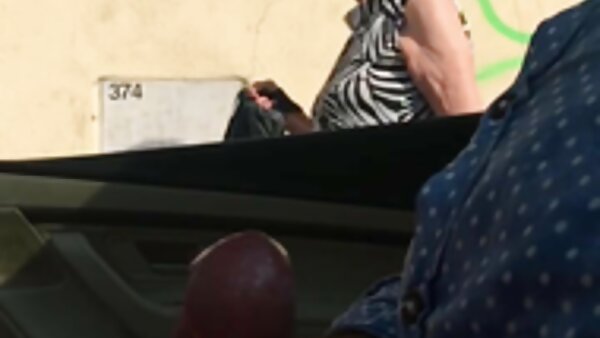 Raunchy blonde Hottie wird schlecht doggy kostenlose geile pornos gefickt